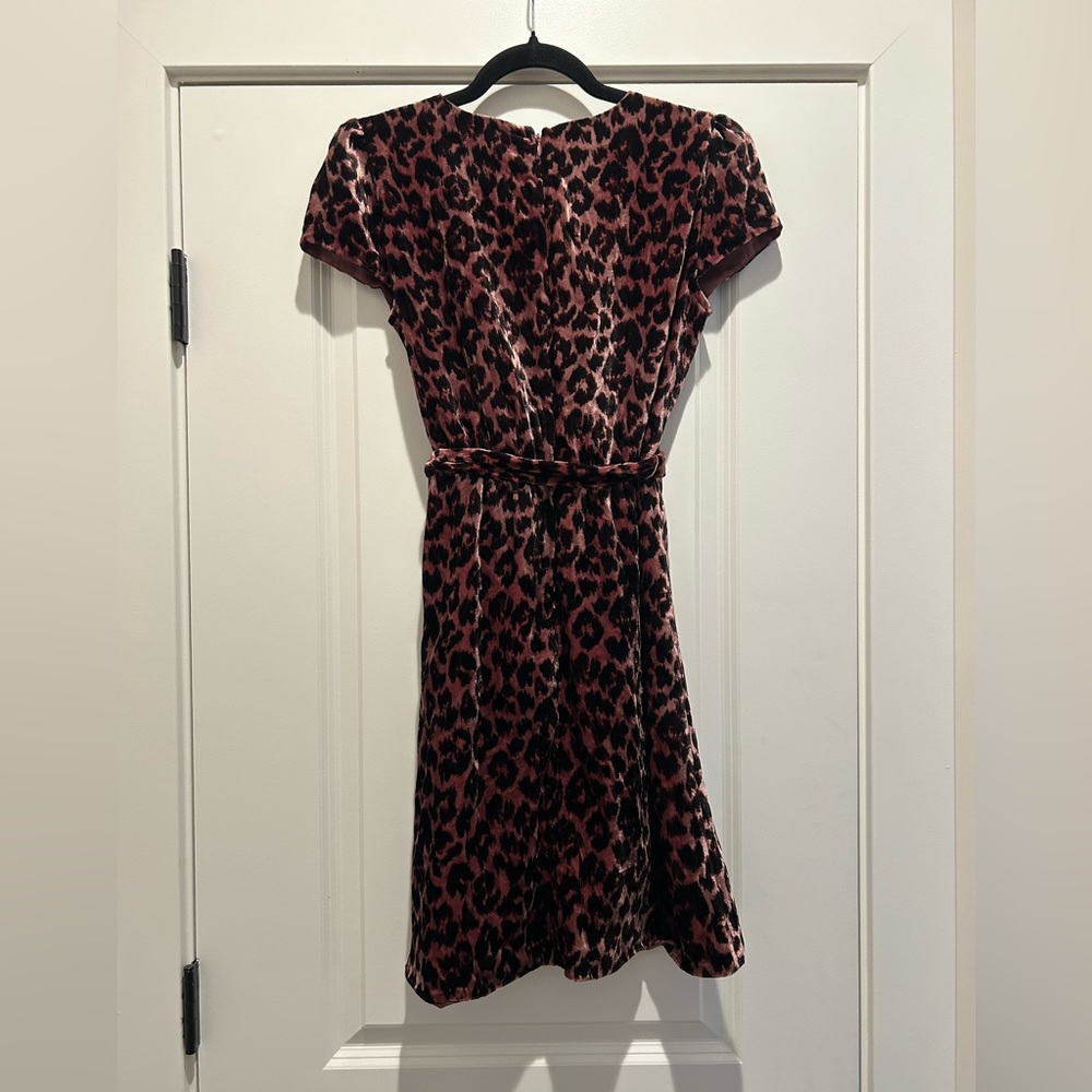 J.Crew Faux Wrap Velvet Leopard Print Dress Size 0 Mauve Pink - Picture 7 of 8